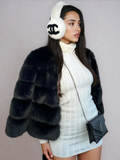 Noire Élégance - Chaquetón de piel sintética premium