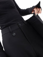 Pantalones De Vestir De Corte Ancho Con Botones En Capas Asimétricas
