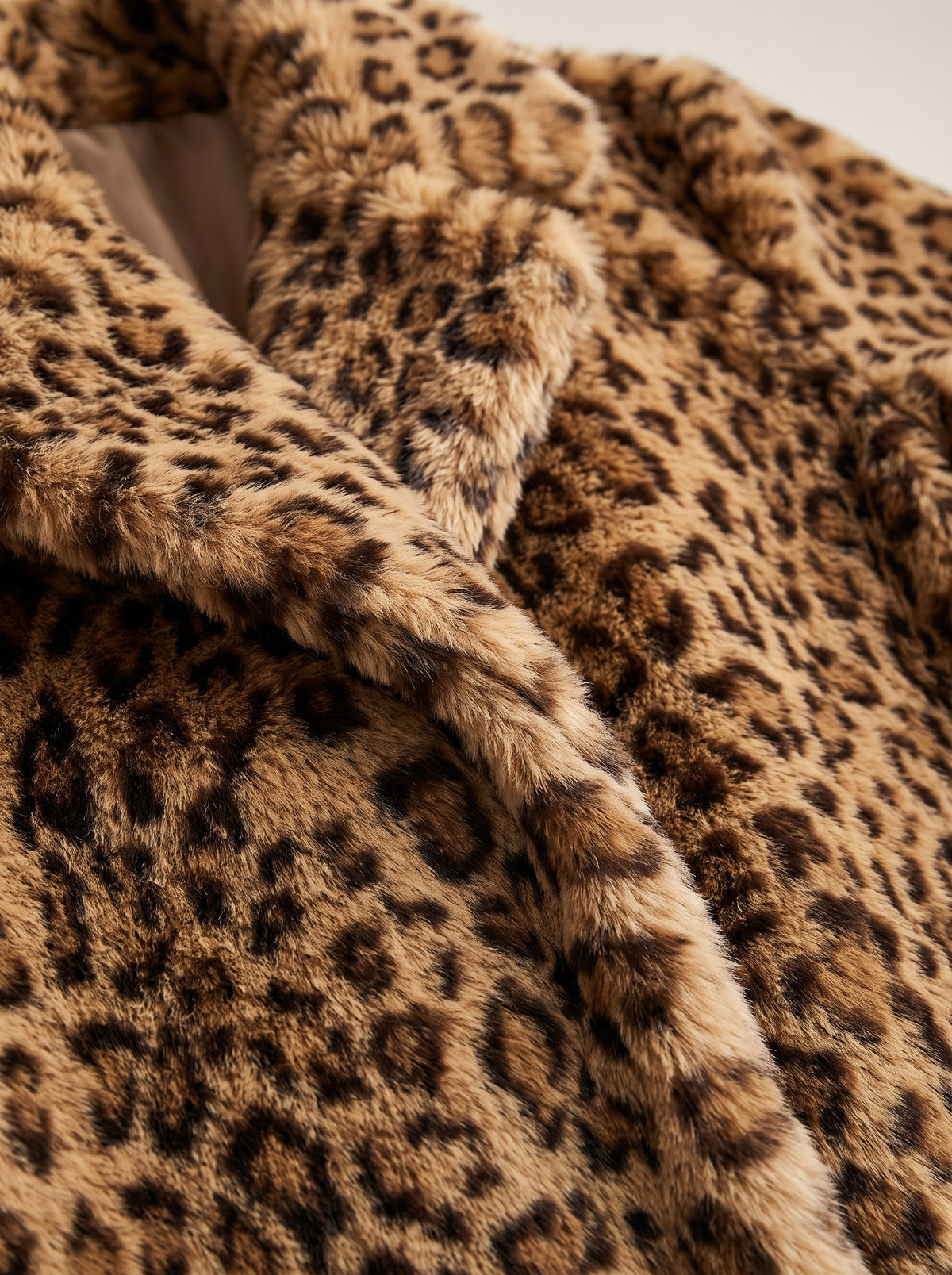Amara - Abrigo Leopardo
