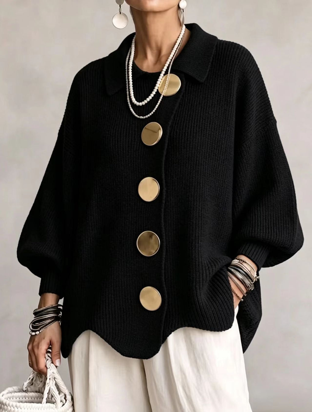 Isadora | Cárdigan oversize con cuello y botones grandes metálicos